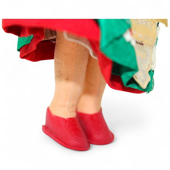 Vintage Italian Handcrafted Doll In Traditional Dress With Basket - Picture 7 of 7